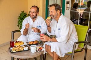 Amsterdam Manor Beach Resort,Aruba>>Arikok National Park,4 star