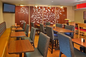 towneplace suites by marriott orlando east ucf area