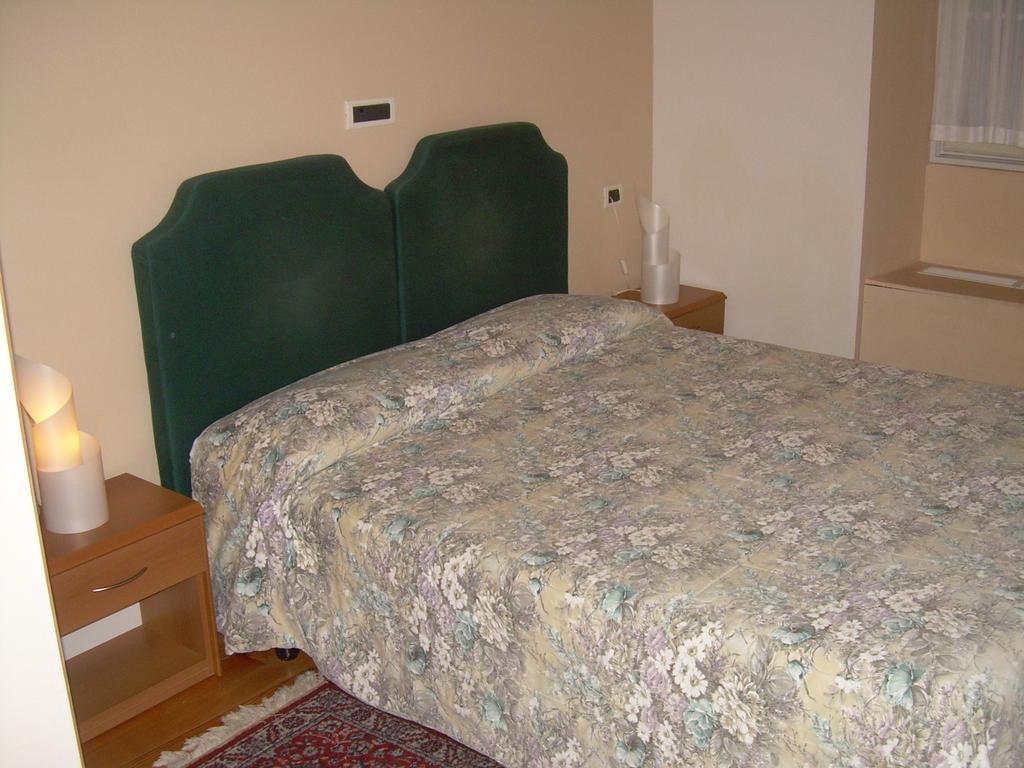 piccolo hotel olina