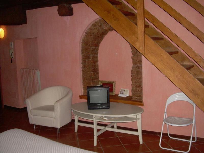 piccolo hotel olina