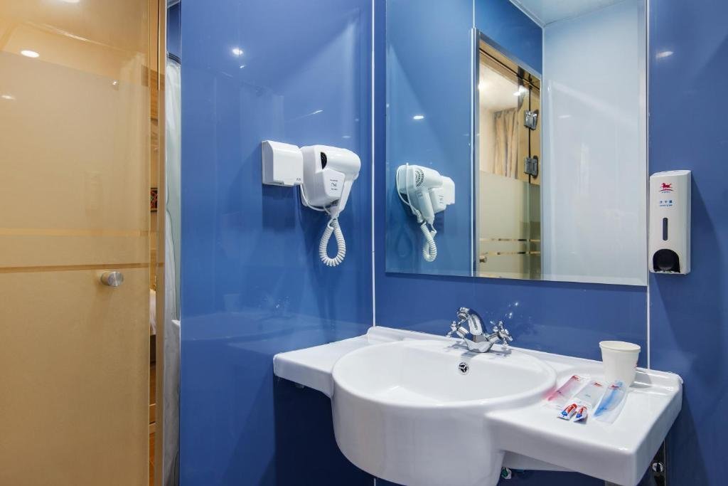 hanting hotel hangzhou west lake renhe road