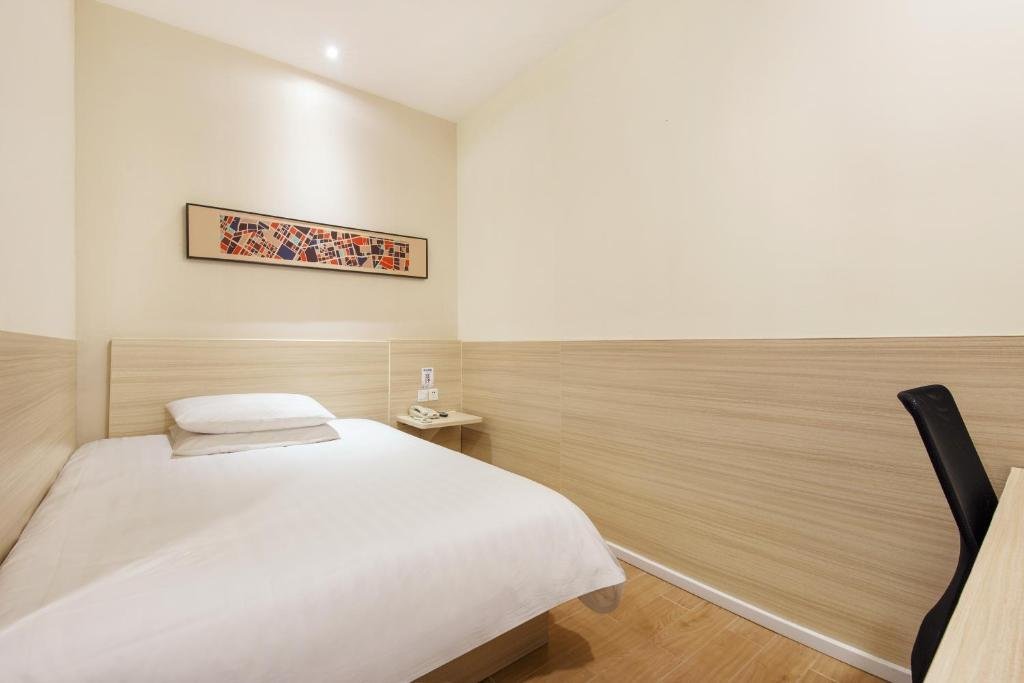 hanting hotel hangzhou west lake renhe road