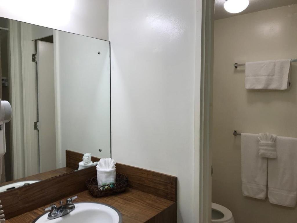 hilo reeds bay hotel