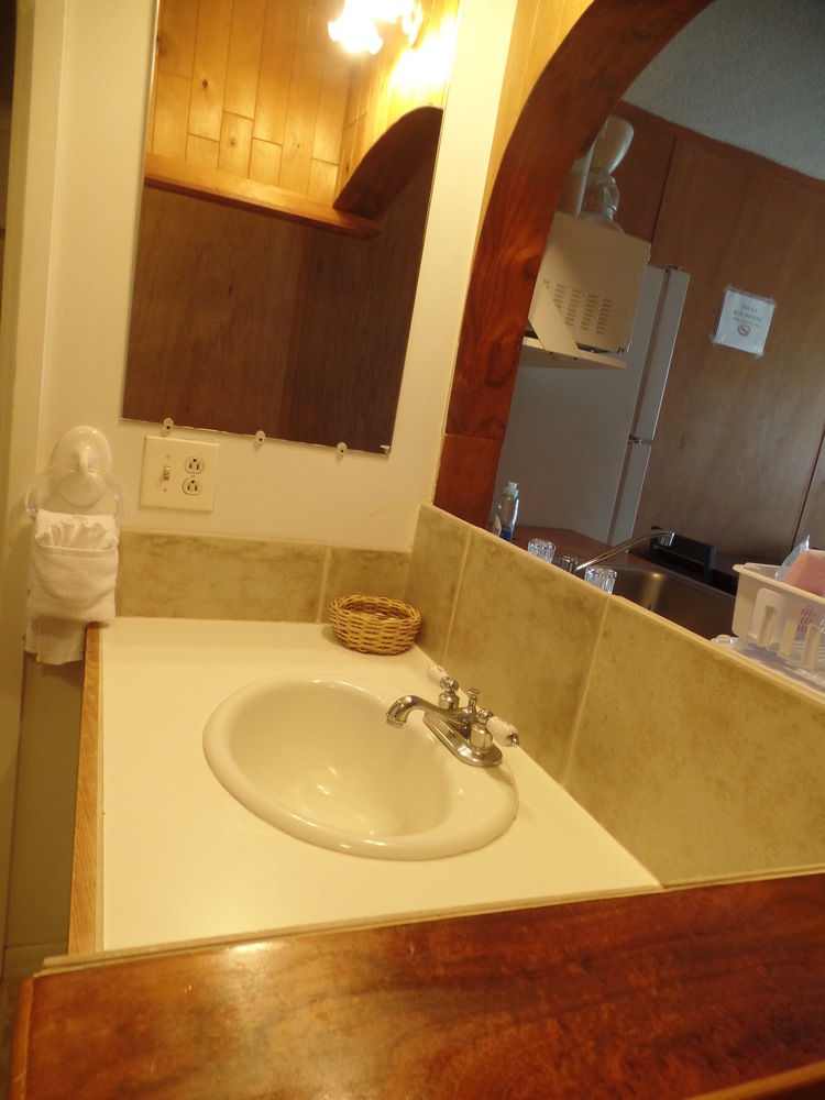 hilo reeds bay hotel