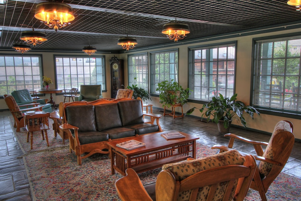 the historic gatlinburg inn