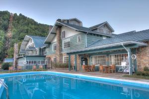 the historic gatlinburg inn