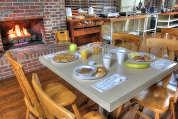 The Historic Gatlinburg Inn,Gatlinburg - Pigeon Forge>>Gatlinburg,3 star