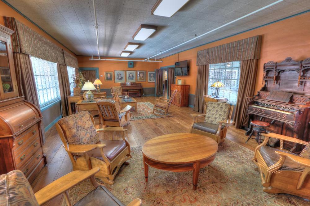 the historic gatlinburg inn