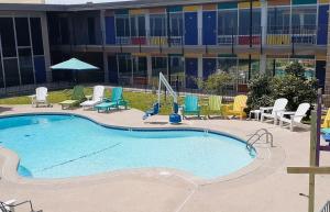 district hotel oklahoma city i 44 by oyo