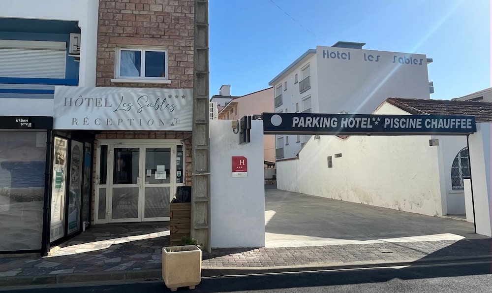 hotel les sables urban style by logis hotels