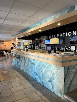 hotel les sables urban style by logis hotels