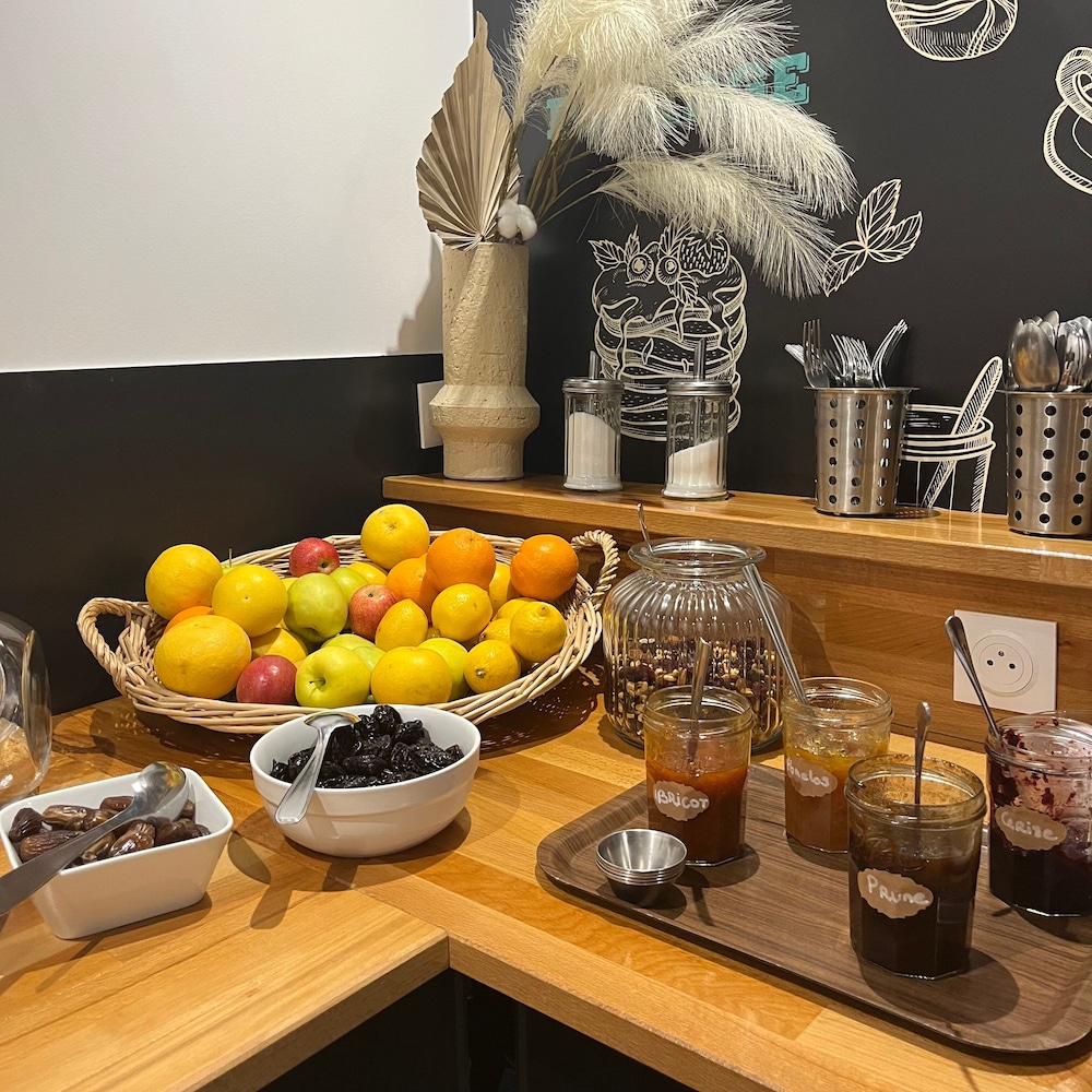 hotel les sables urban style by logis hotels