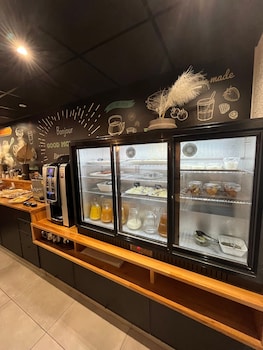 hotel les sables urban style by logis hotels