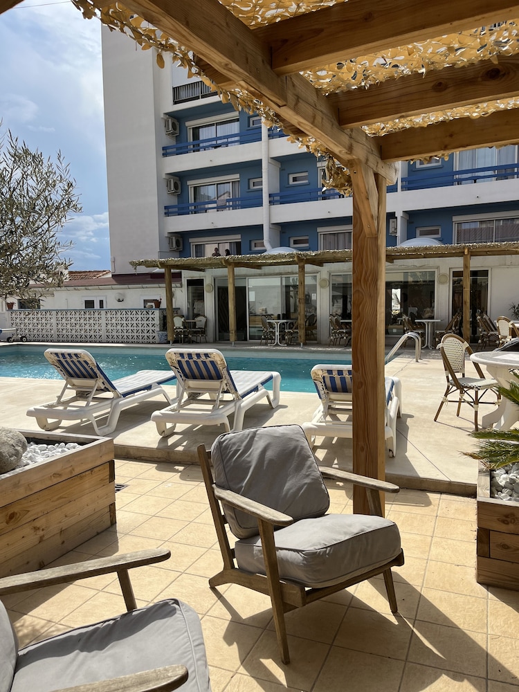 hotel les sables urban style by logis hotels