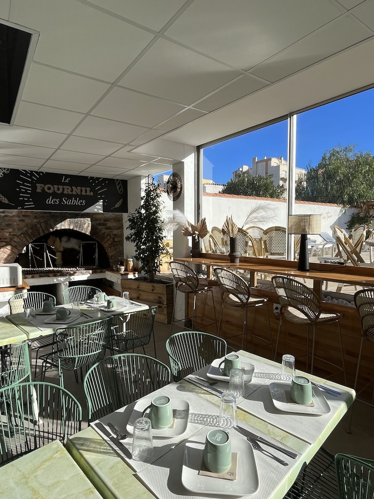 hotel les sables urban style by logis hotels