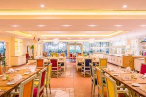 coral beach resort sharjah