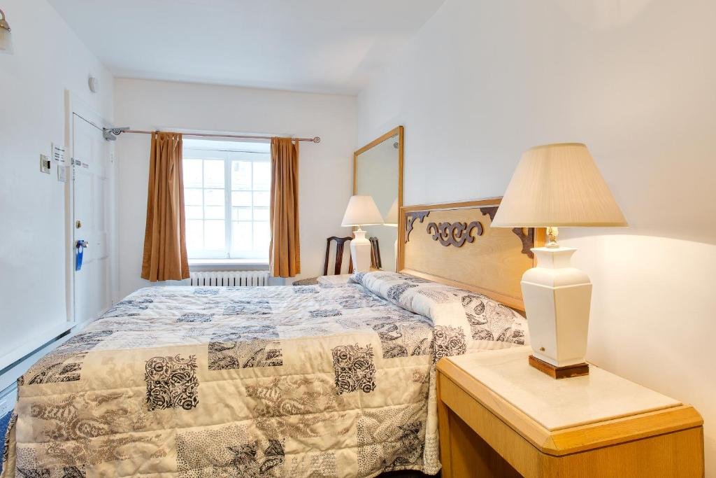 hotel le cavalier m11