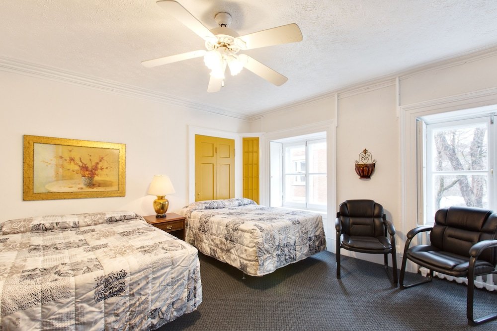 hotel le cavalier m11