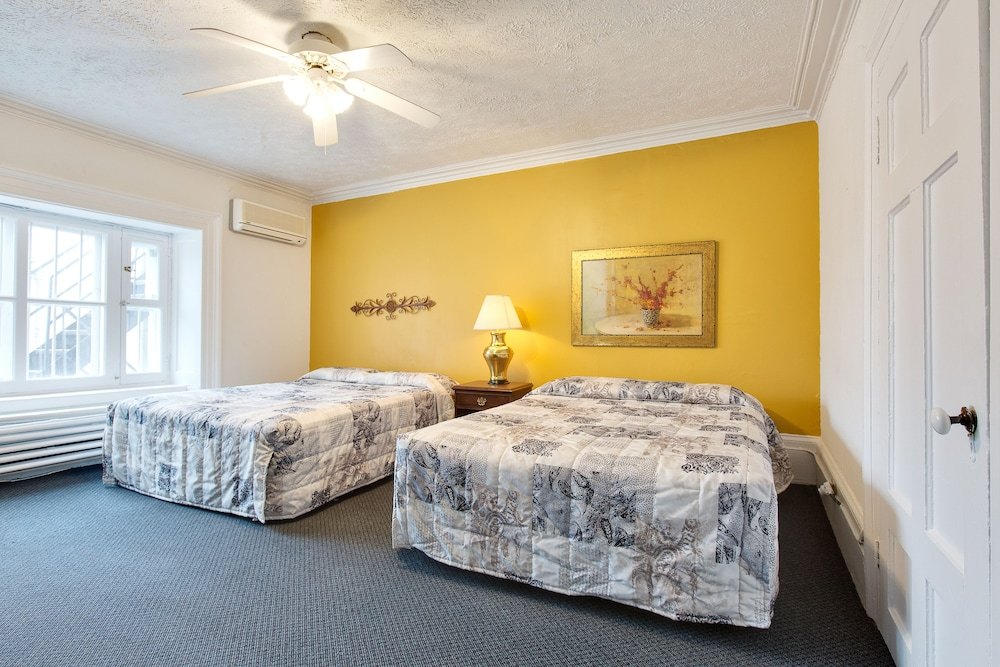 hotel le cavalier m11