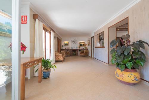 Hotel Playa Mondragó,Cala Mondragó>>Balearic Islands,3 star