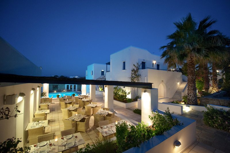 mr and mrs white paros