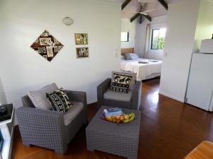 Aroa Kainga Bungalows,Avarua>>Arorangi,3 star