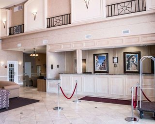 Clarion Inn & Suites Central Clearwater Beach,Clearwater Beach>>Clearwater,3 star
