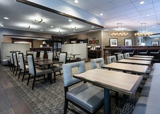hampton inn pittsburgh university medical center