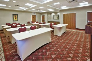 hampton inn and suites plattsburgh