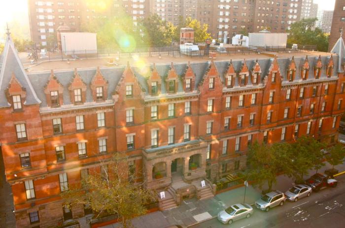 hi new york city hostel