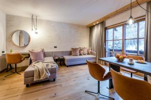 Hotel Zur Pfeffermuhle,Sankt Anton Am Arlberg>>Pettneu Am Arlberg,4 star