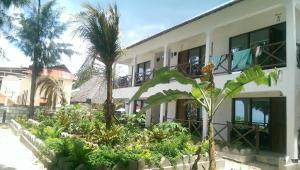 union beach bungalows