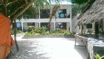 union beach bungalows