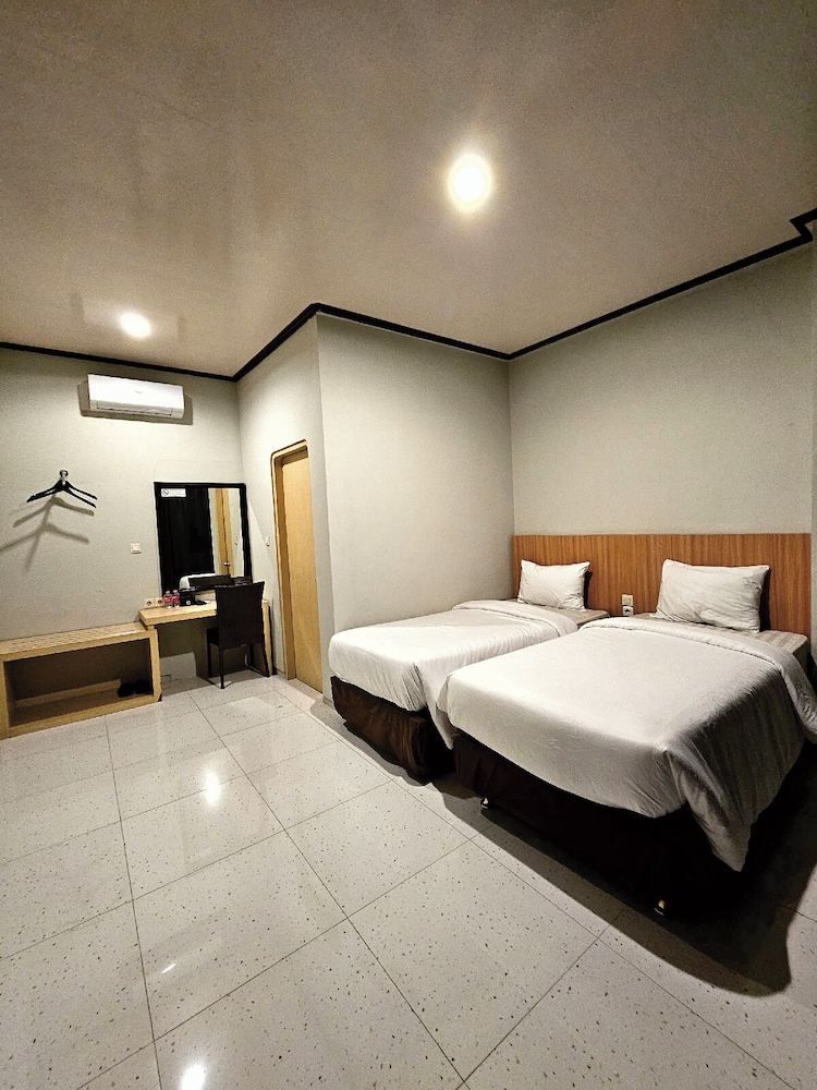 airlangga hotel