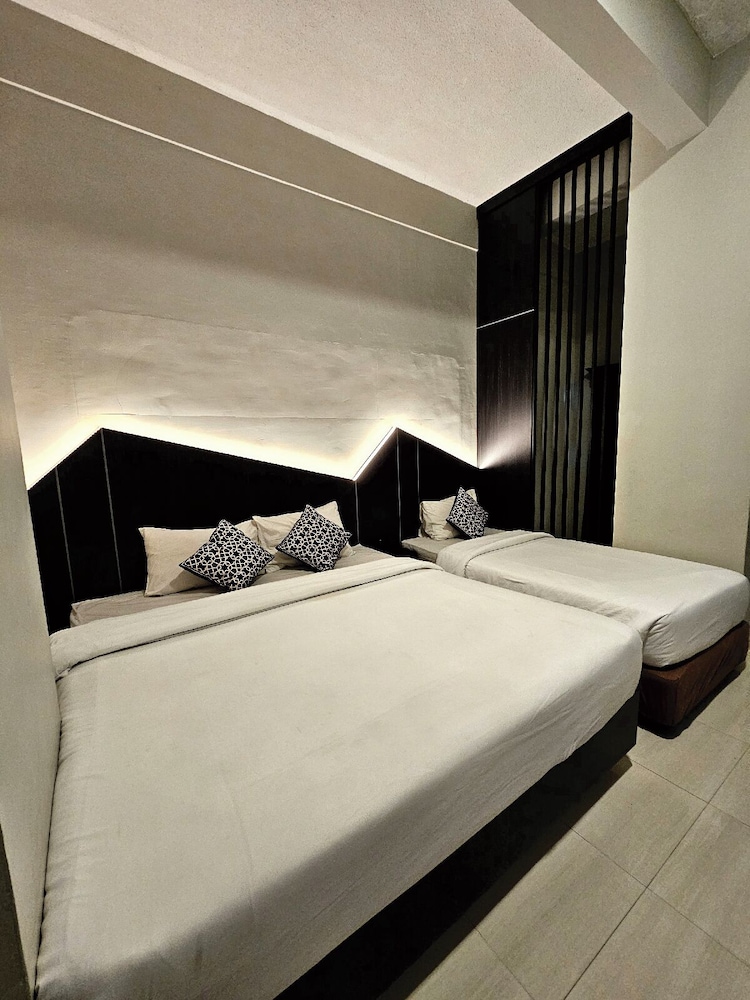 airlangga hotel