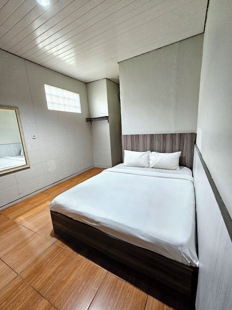 airlangga hotel