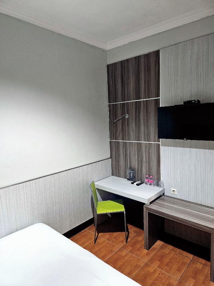 airlangga hotel