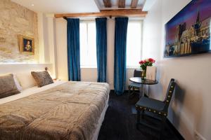 Hotel Le Clos De Notre Dame,Paris>>Luxembourg Gardens,3 star