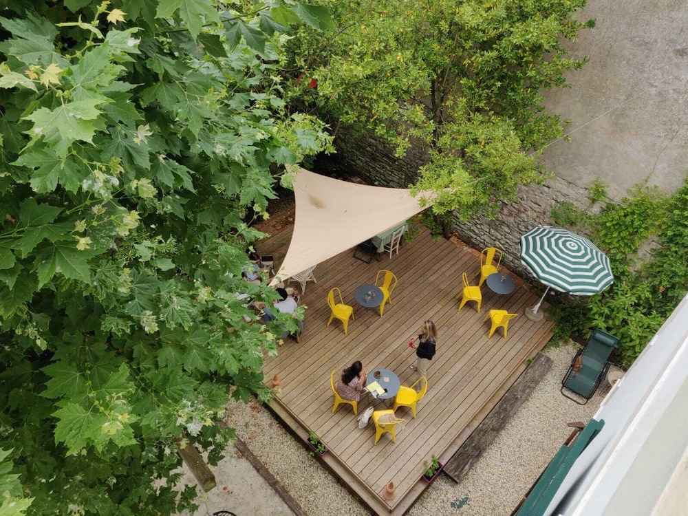 hotel saint charles and coliving