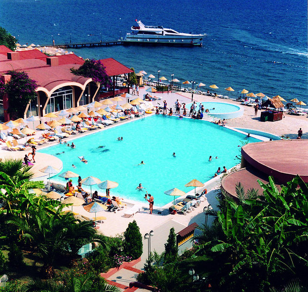 fortezza beach resort