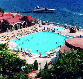 fortezza beach resort