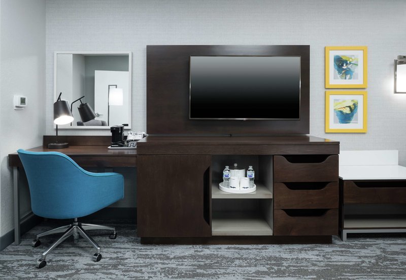 hampton inn and suites memphis beale street