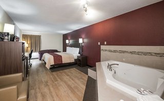 red roof inn lancaster