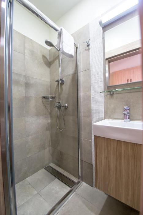 zodiac hotel apartments
