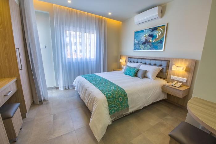 zodiac hotel apartments