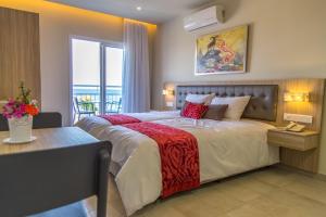 zodiac hotel apartments