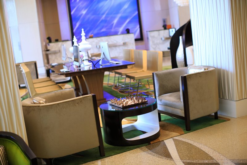 renaissance arlington capital view hotel