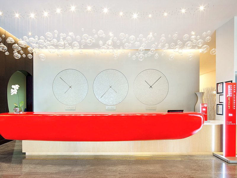 ibis dubai mall of the emirates hotel