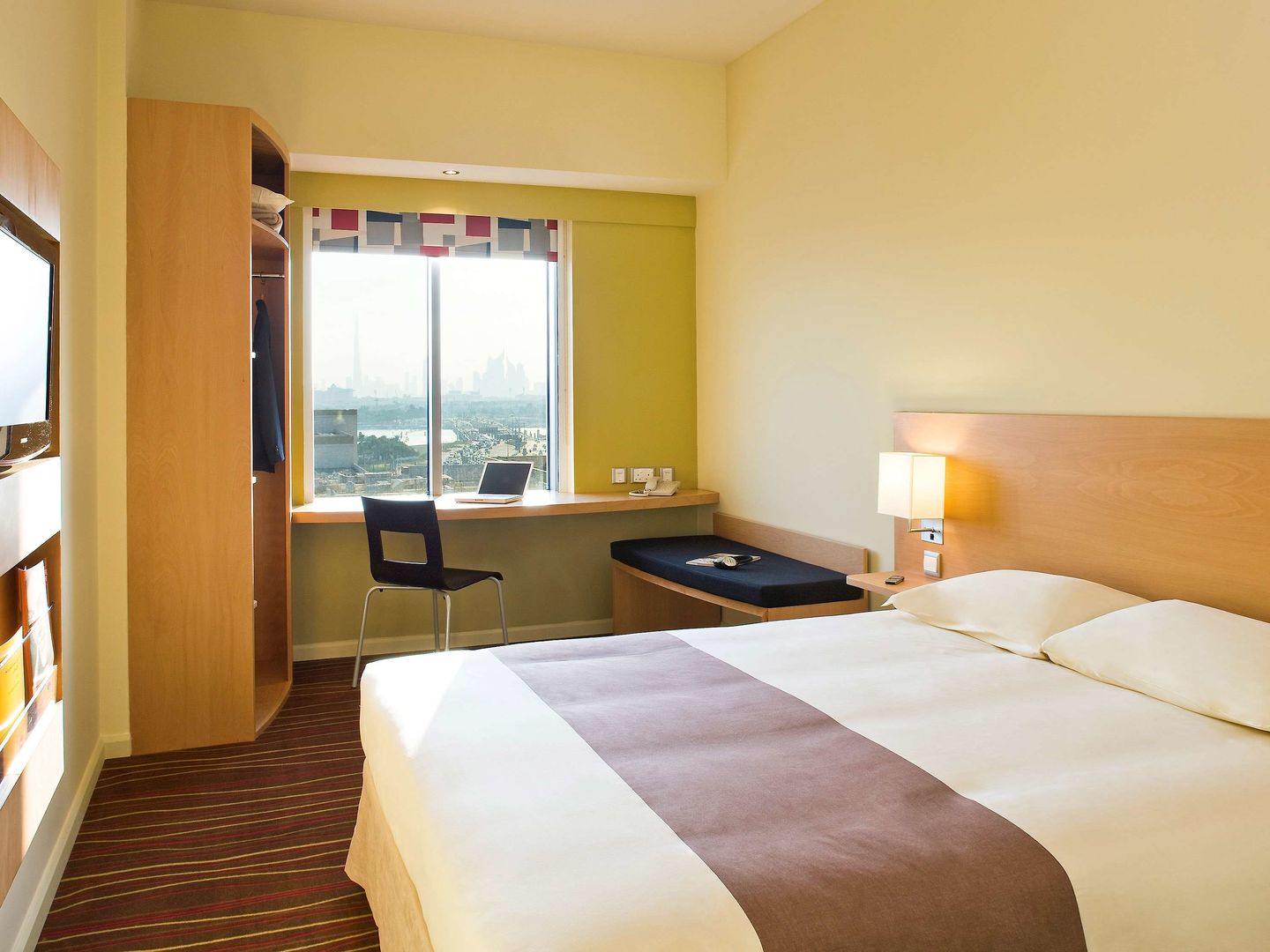 ibis dubai mall of the emirates hotel