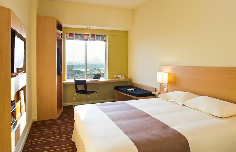 ibis dubai mall of the emirates hotel